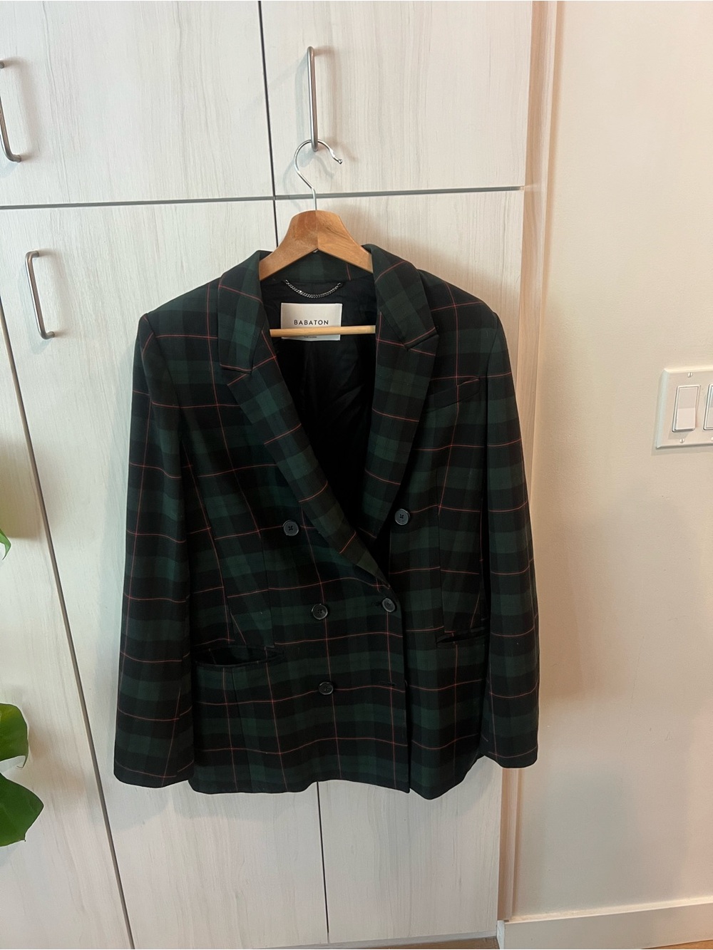 Aritzia Babaton Samuel Plaid Blazer
 Dark Green Plaid Double-Breasted